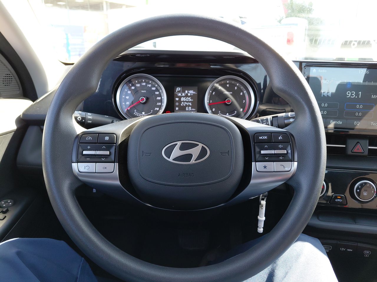 HYUNDAI - 24
