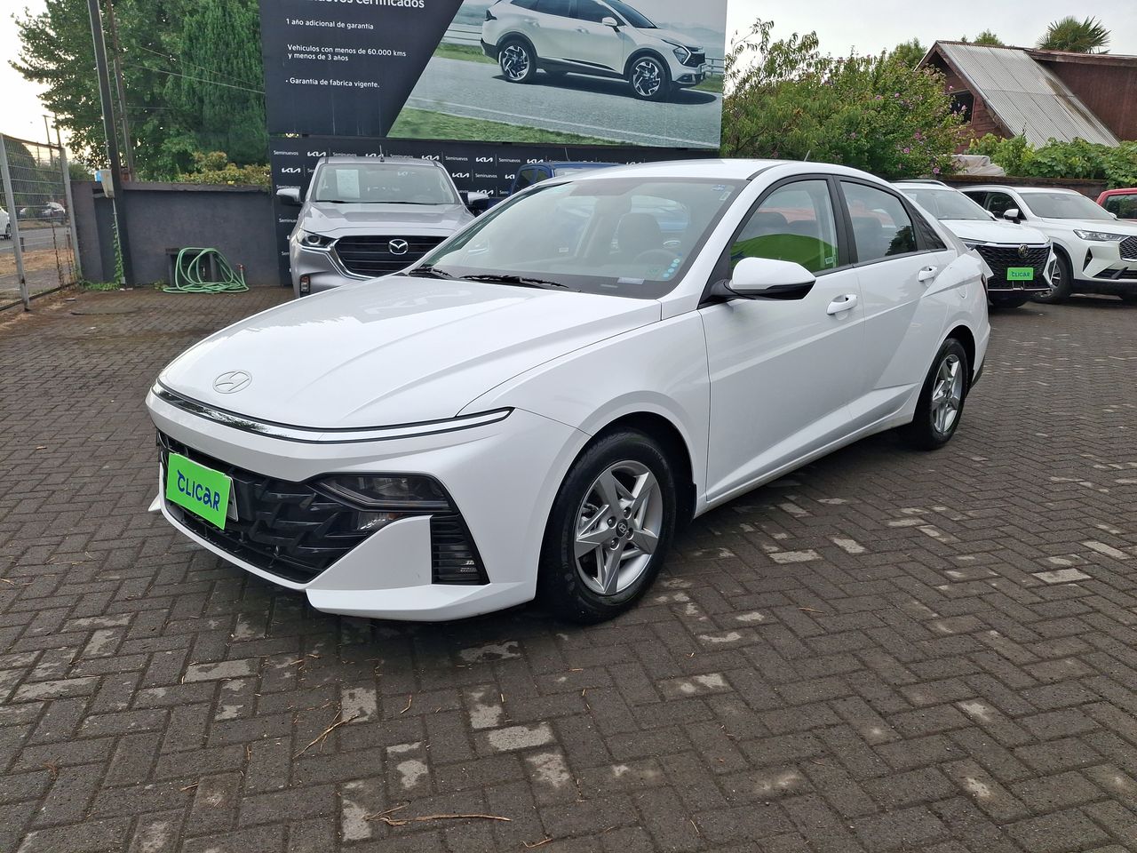 HYUNDAI - 3