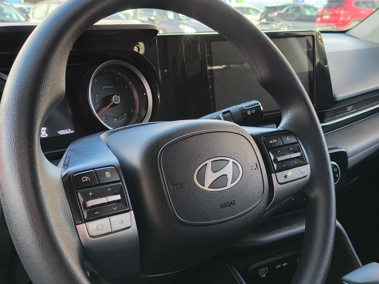 HYUNDAI - 25