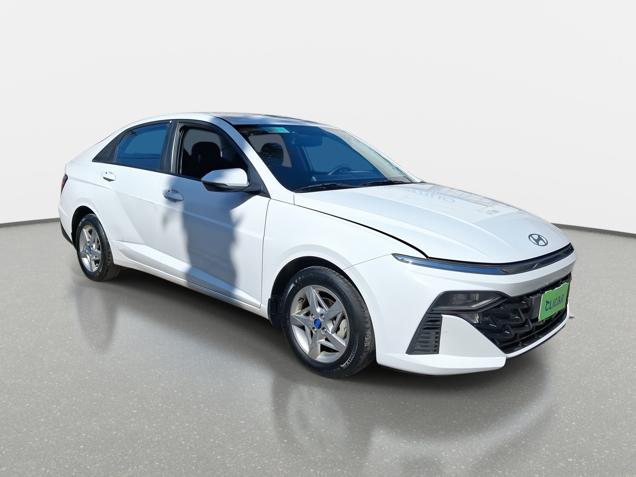 HYUNDAI
