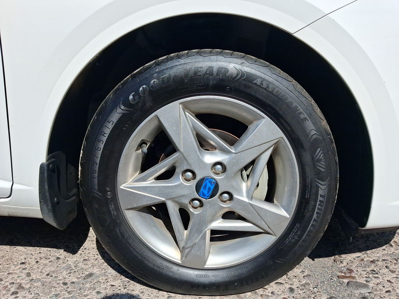 HYUNDAI - 7