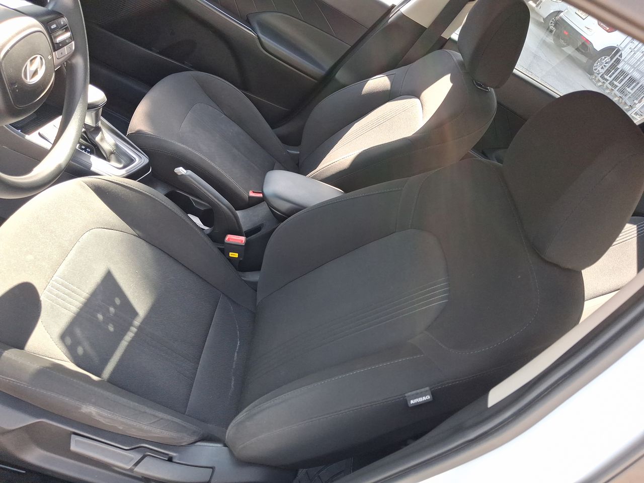 HYUNDAI - 14