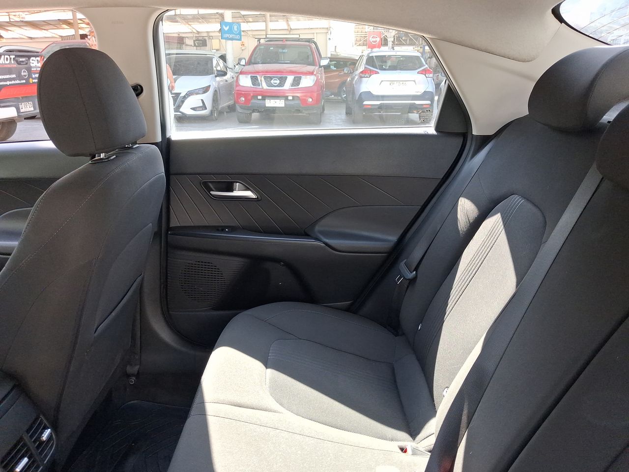 HYUNDAI - 3