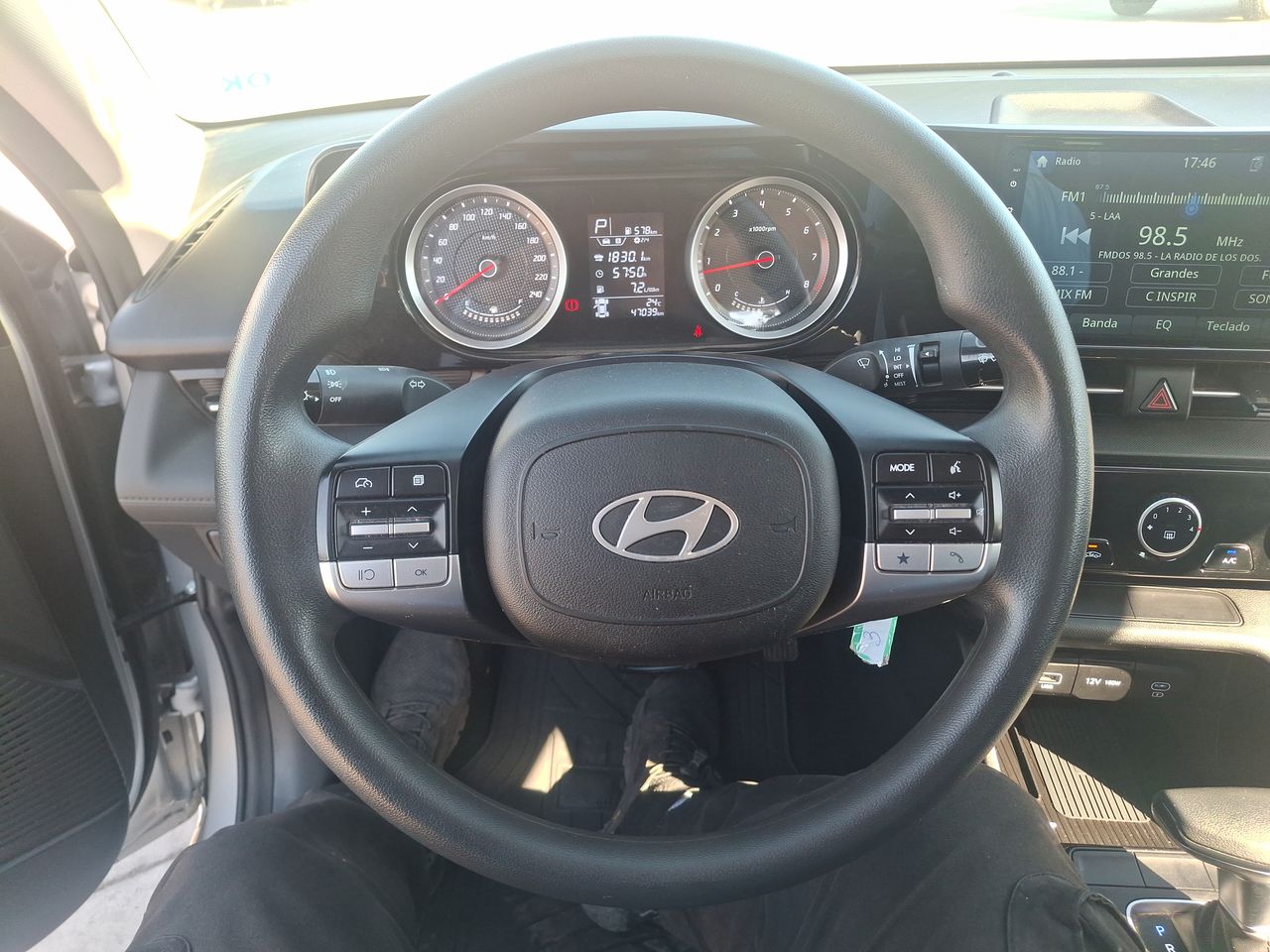 HYUNDAI - 23