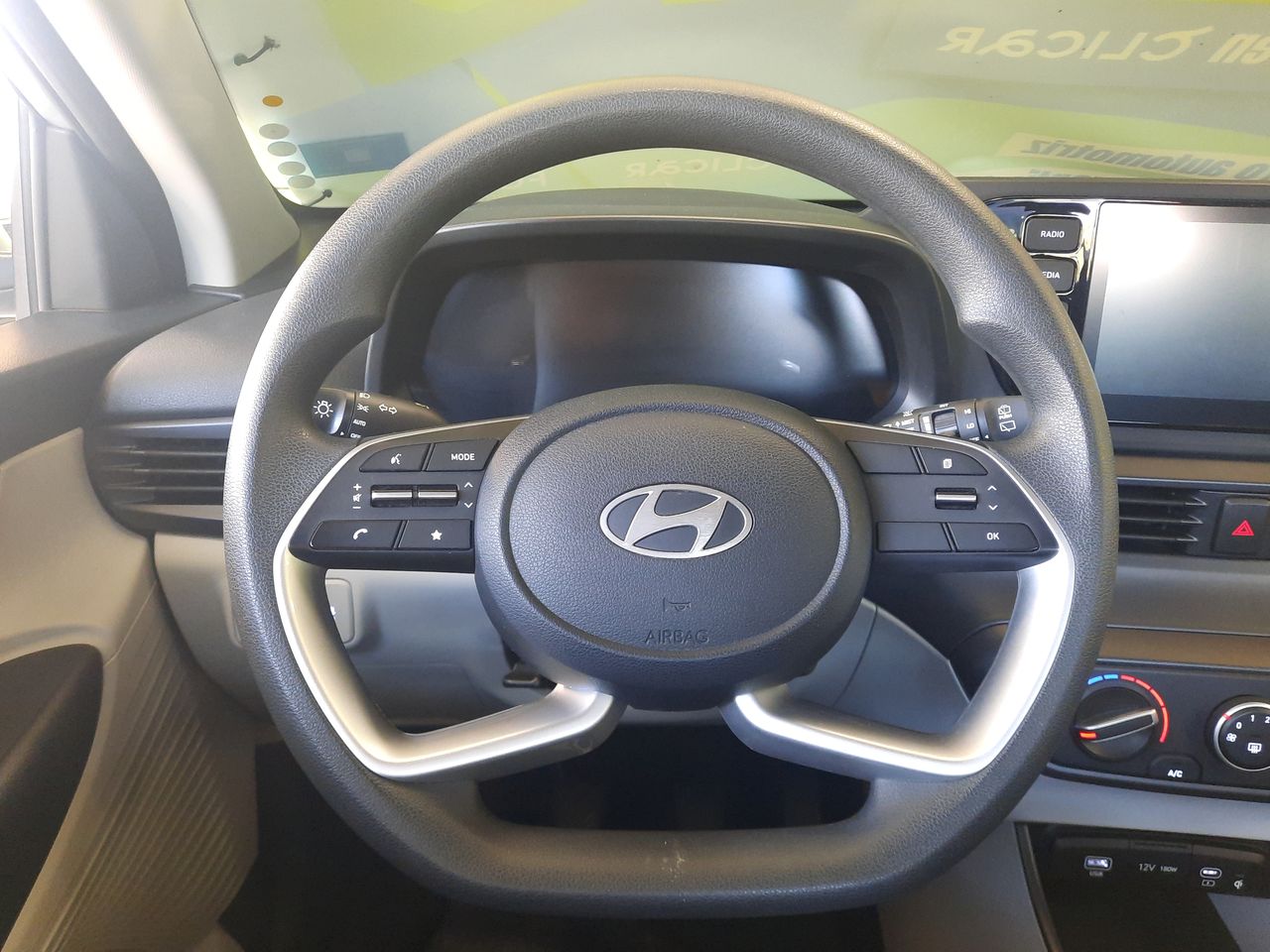 HYUNDAI - 25