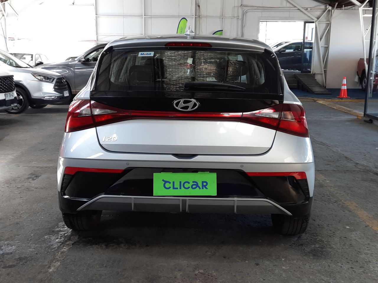 HYUNDAI - 6
