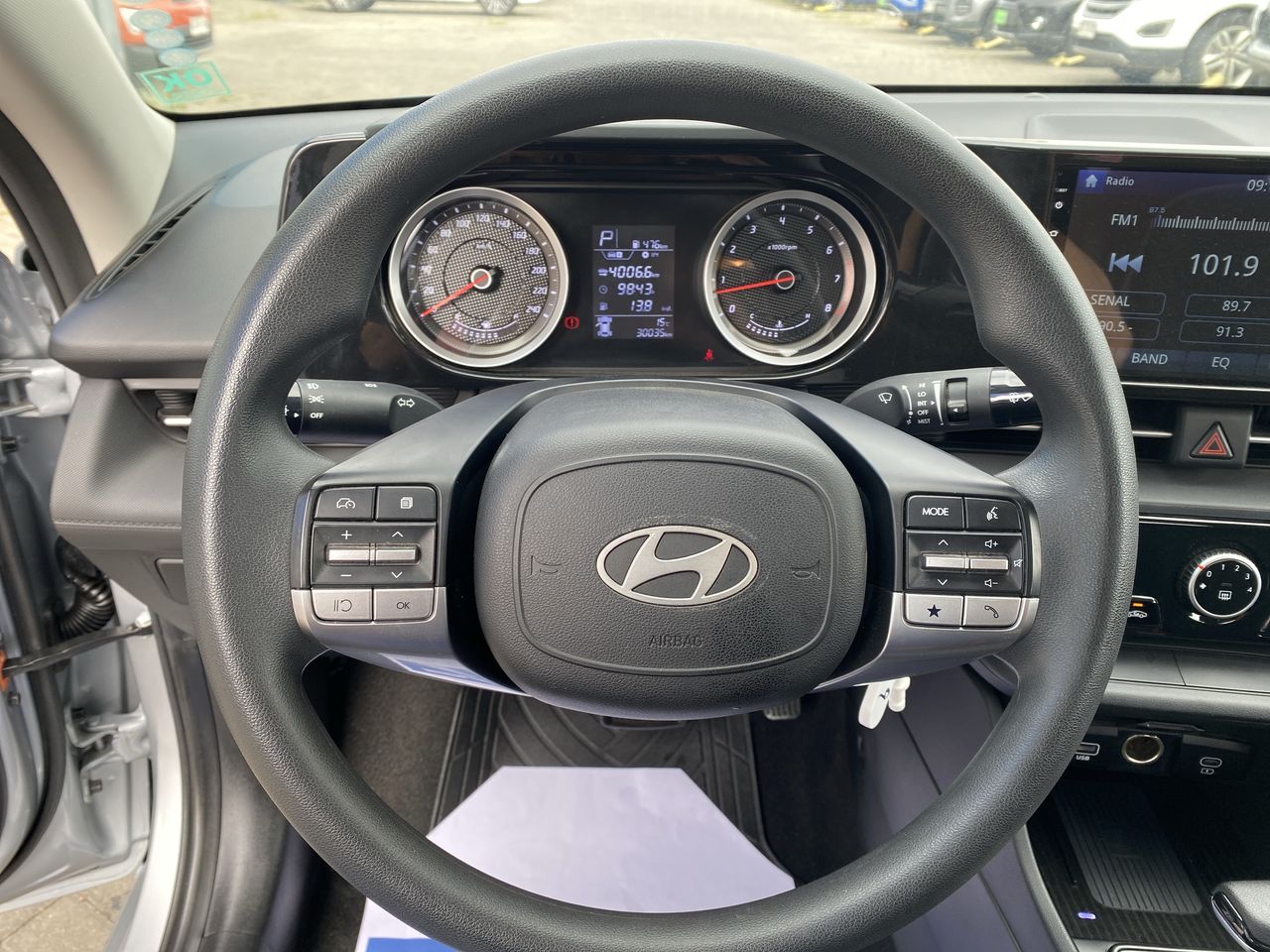 HYUNDAI - 25