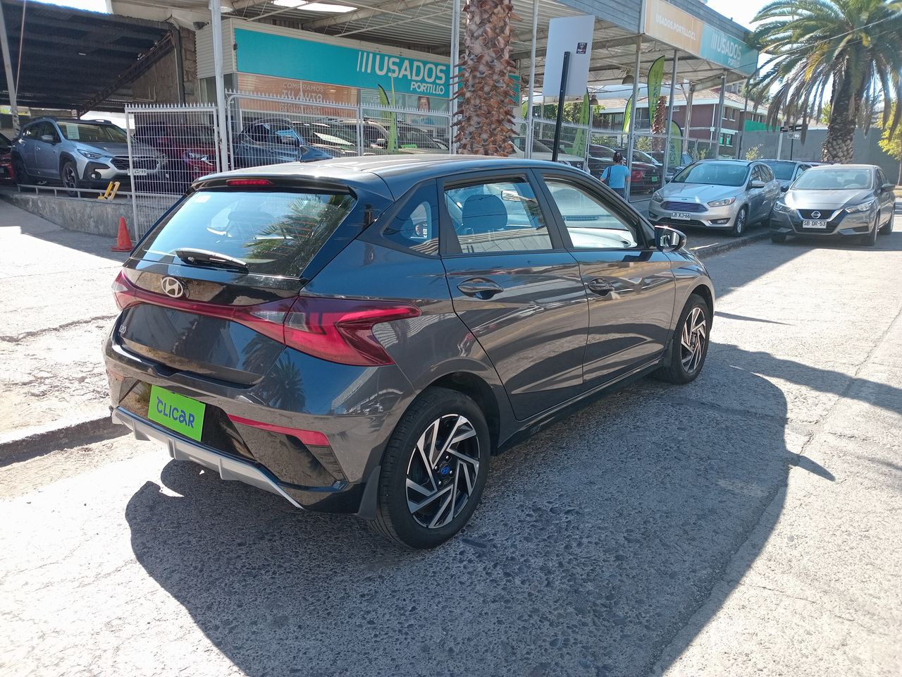 HYUNDAI - 7