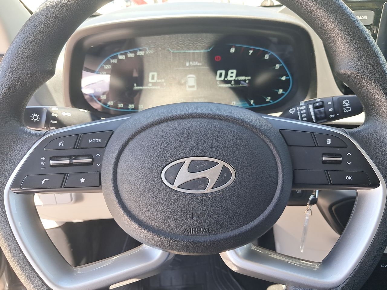 HYUNDAI - 25