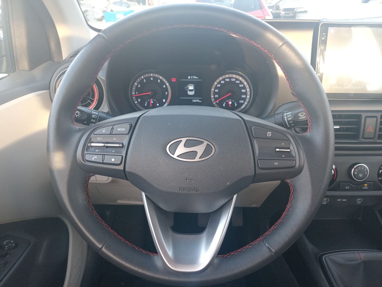 HYUNDAI - 16