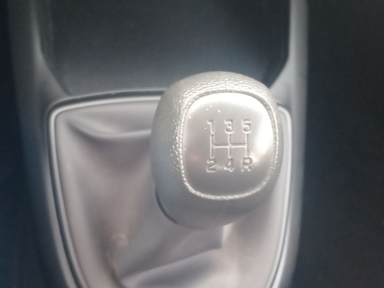 HYUNDAI - 22