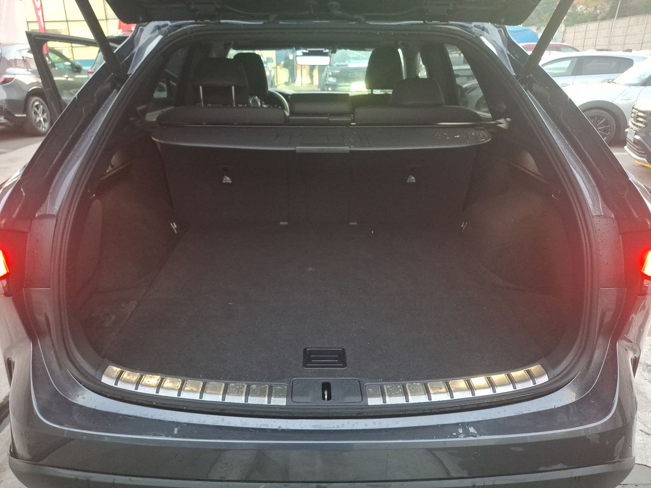 LEXUS - 19