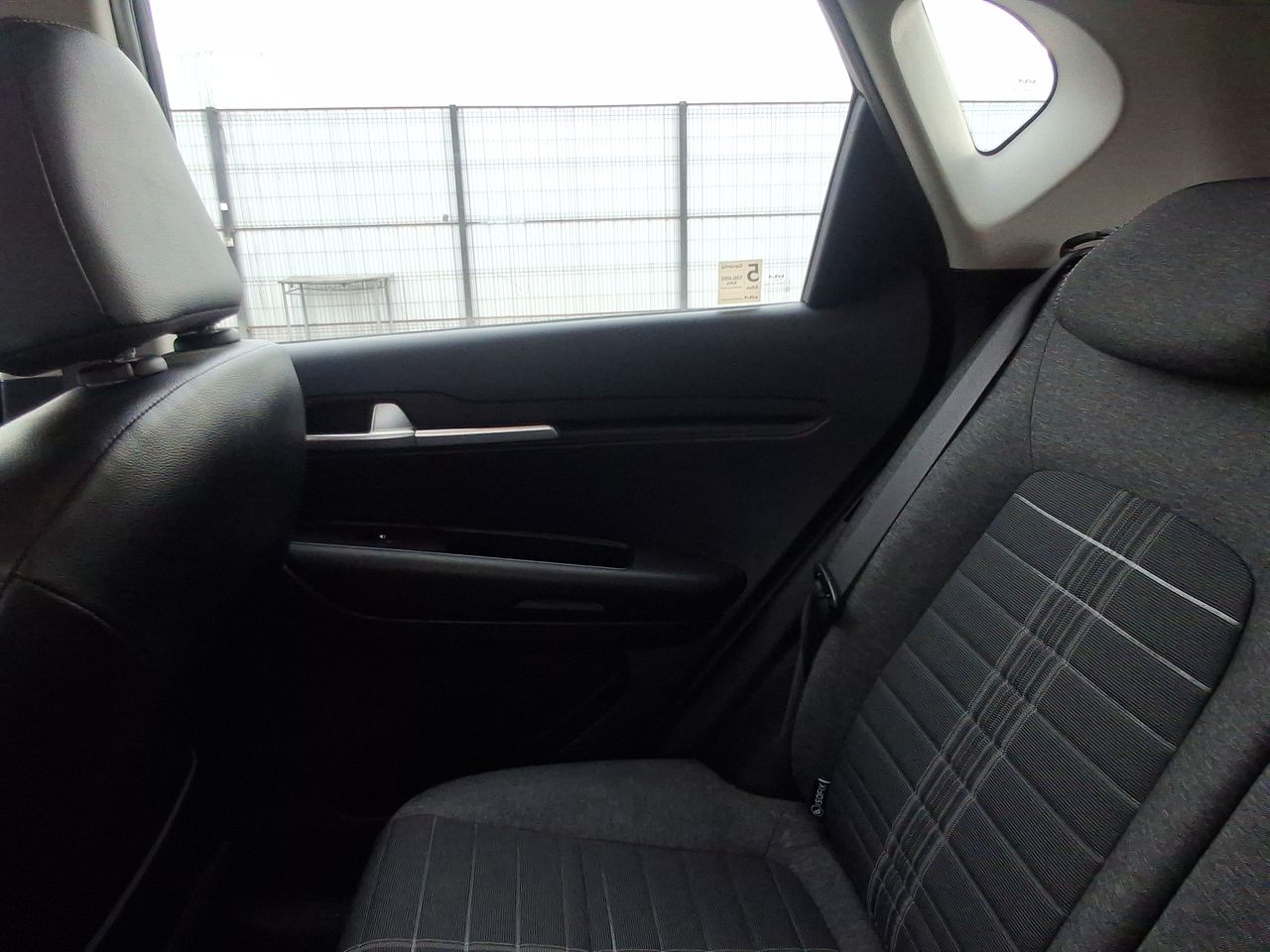 KIA - 12