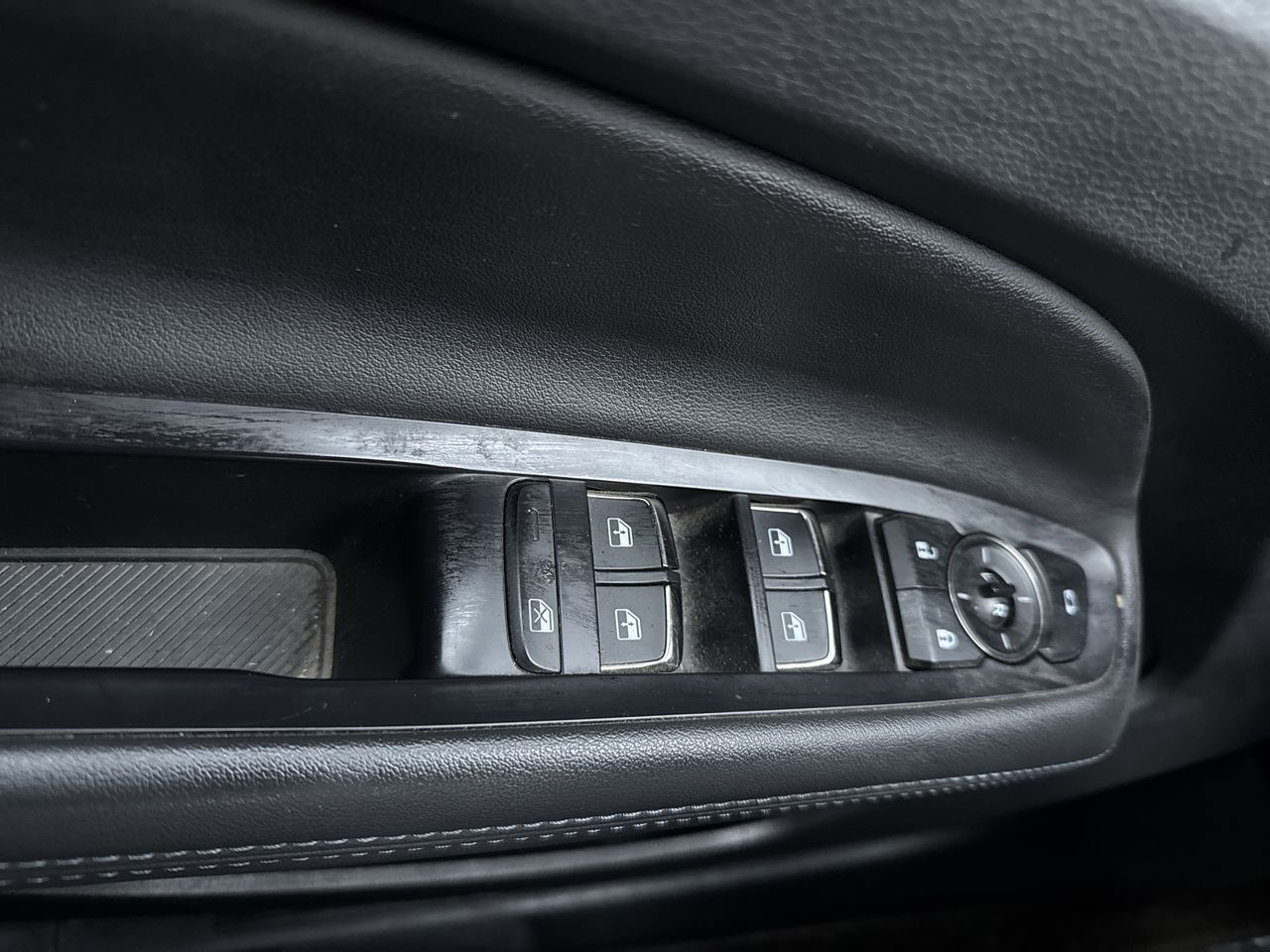 Ford Territory — foto 12 de 19