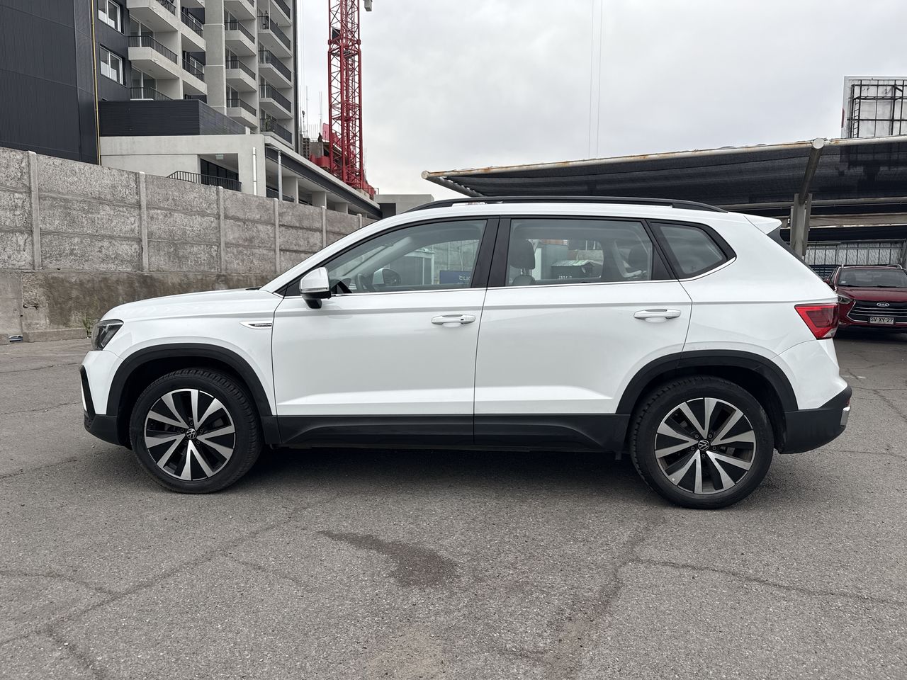 VOLKSWAGEN - 4