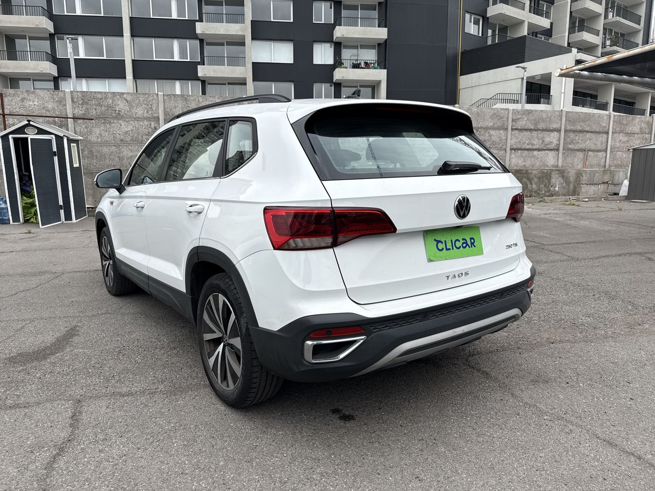 VOLKSWAGEN - 5