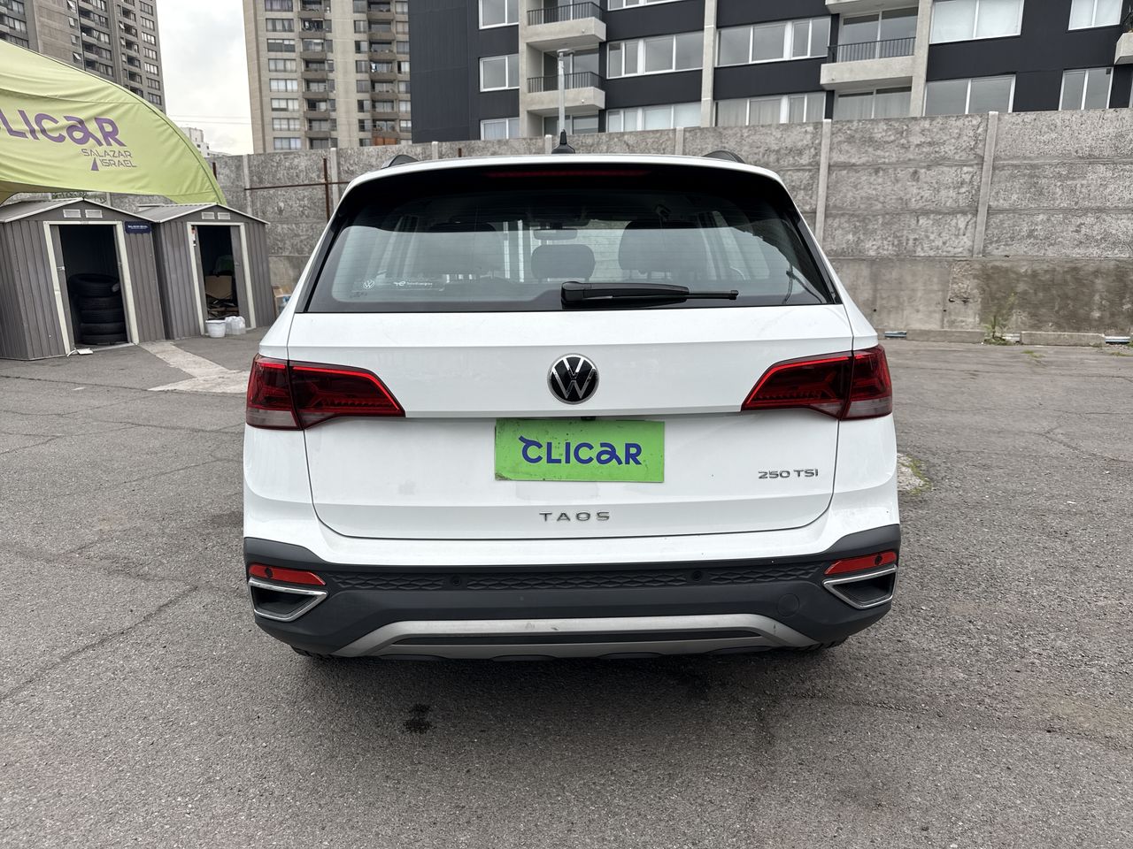 VOLKSWAGEN - 6