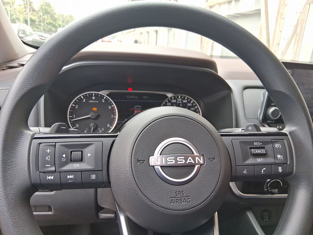 NISSAN - 21