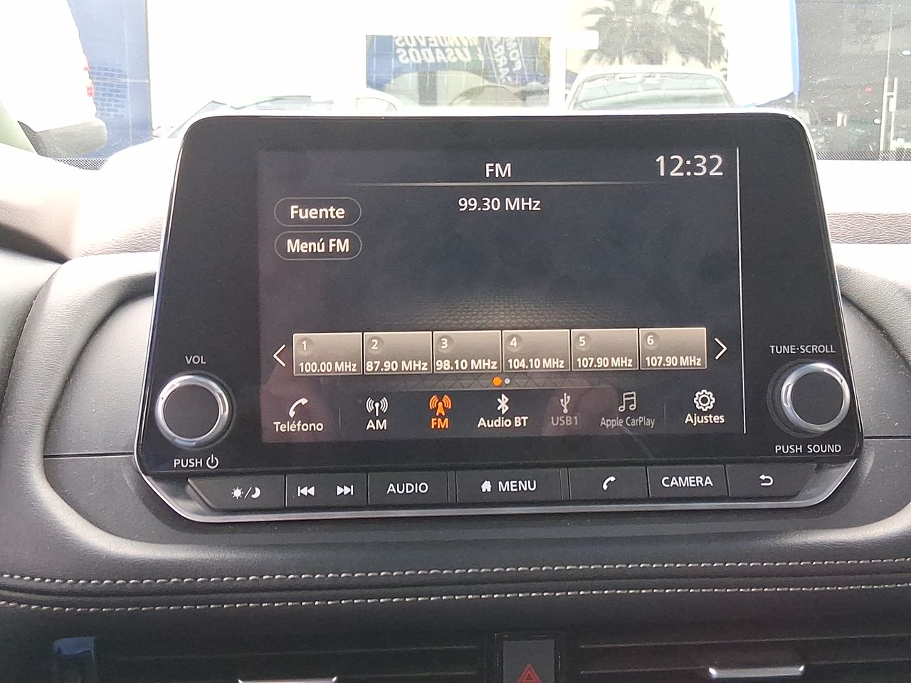 NISSAN - 23