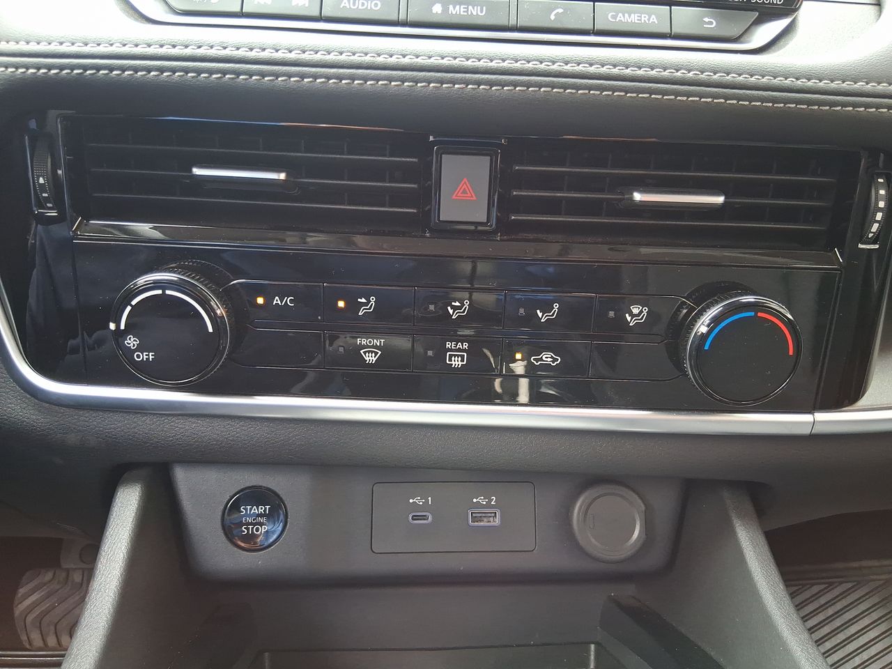 NISSAN - 25