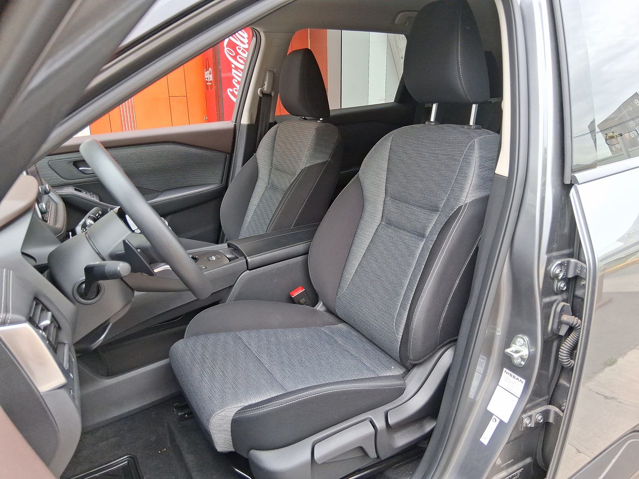 NISSAN - 19