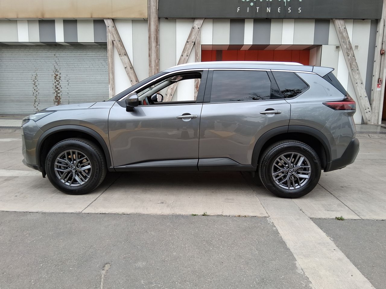 NISSAN - 2