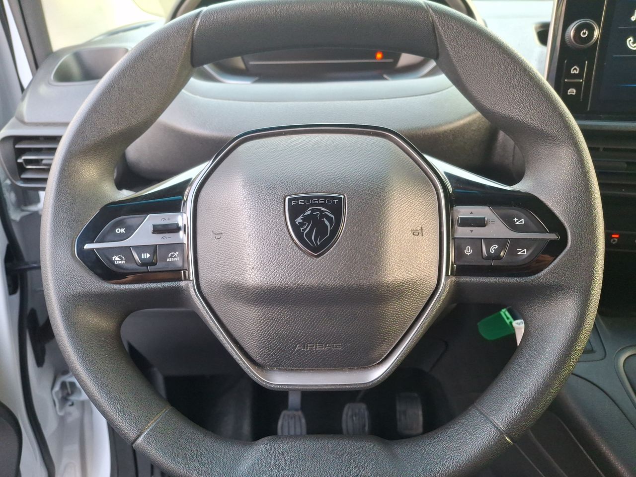 PEUGEOT - 24