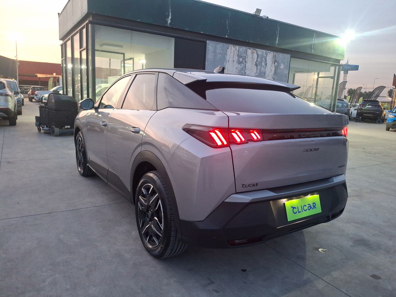 PEUGEOT - 5
