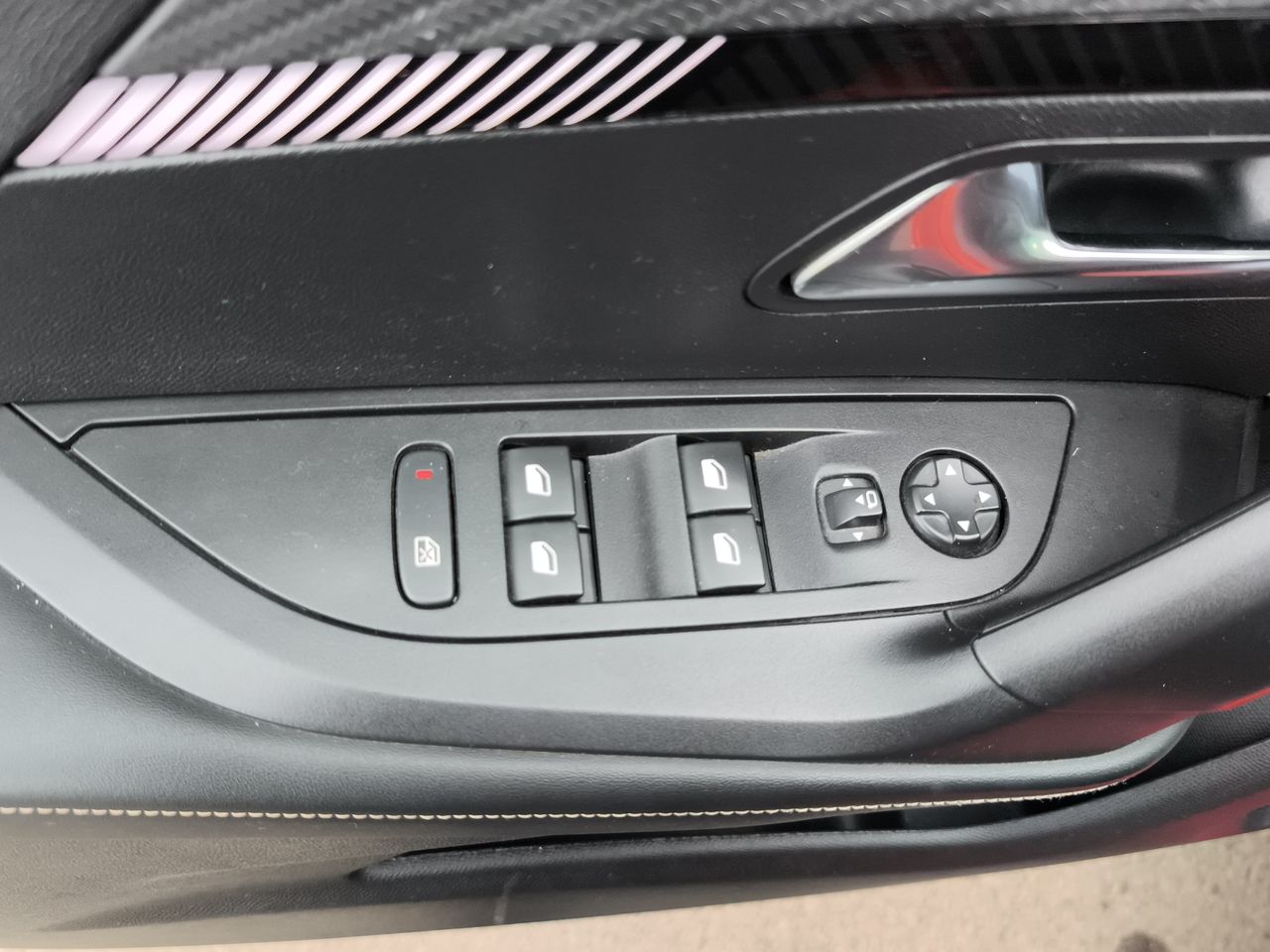 PEUGEOT - 20