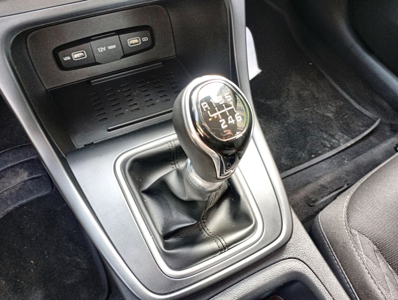HYUNDAI - 32