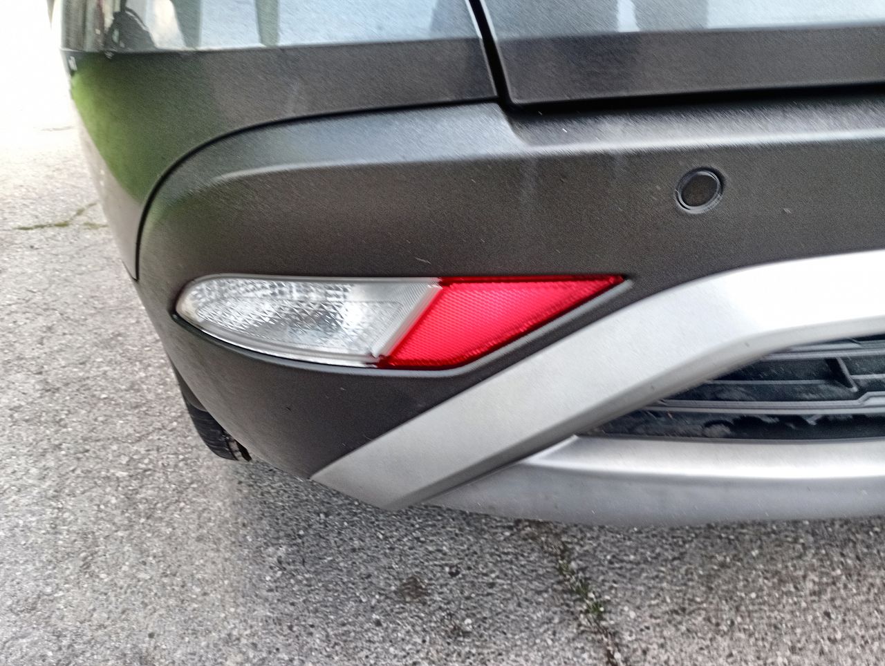 HYUNDAI - 20