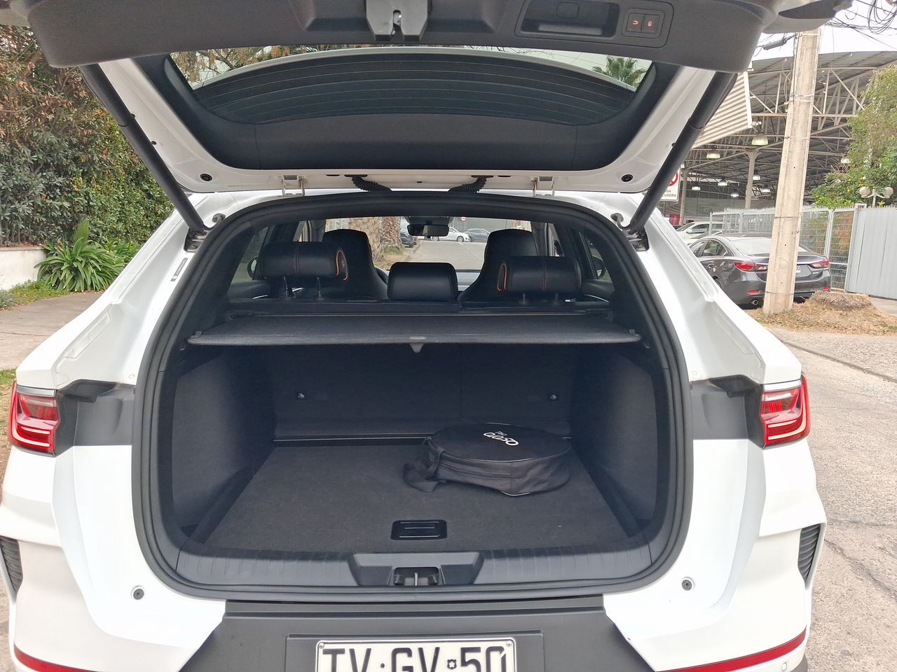 BYD - 12