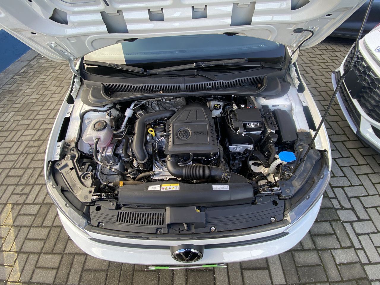VOLKSWAGEN - 10