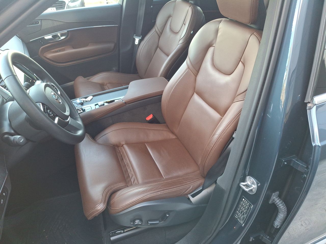 VOLVO - 24