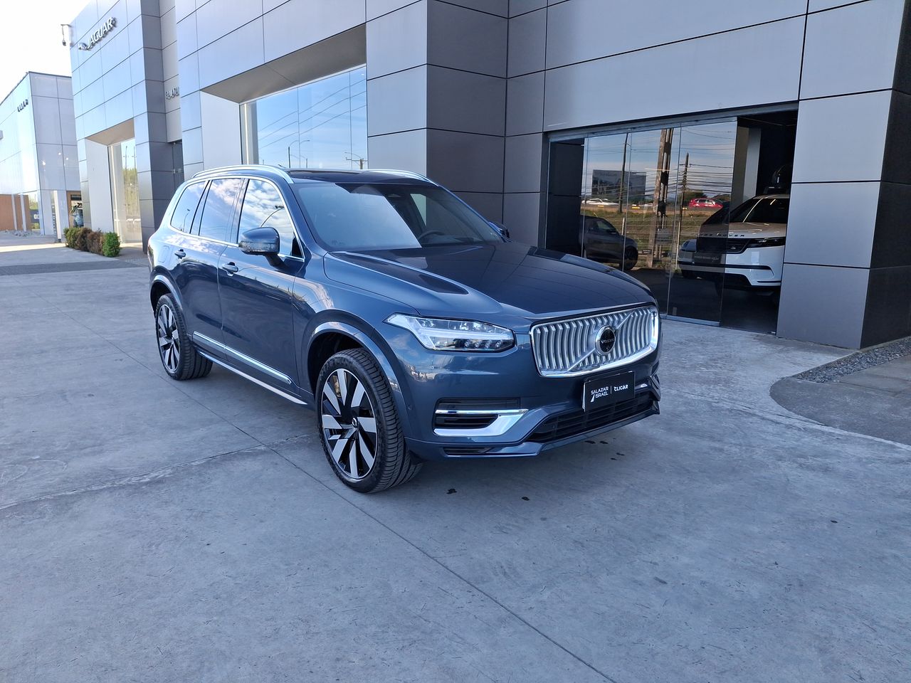 VOLVO - 1