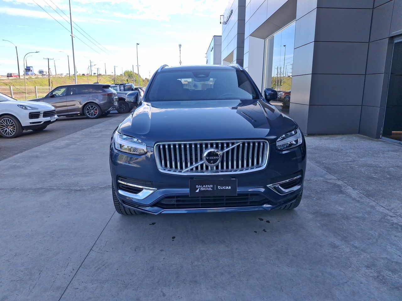 VOLVO - 2