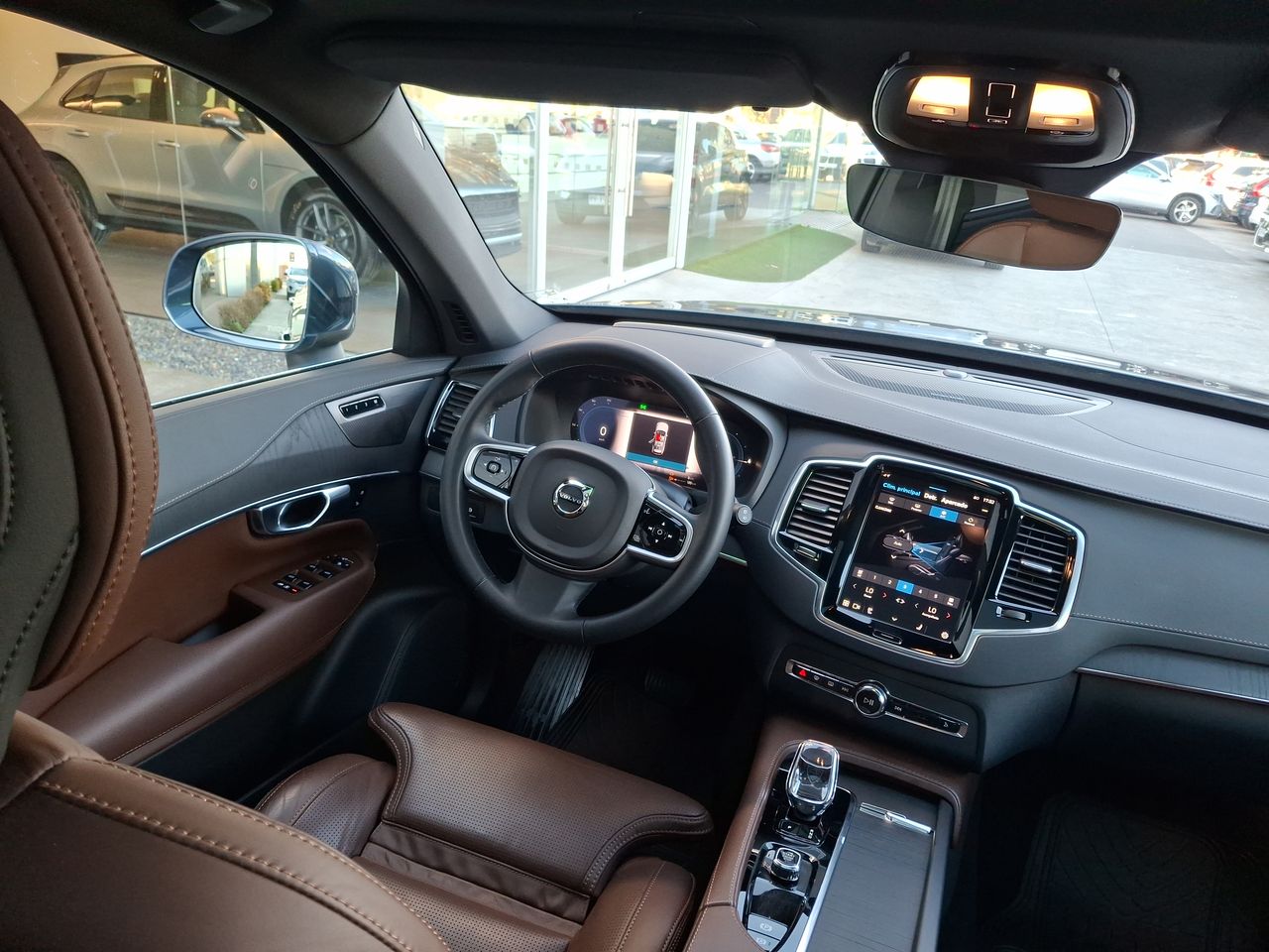 VOLVO - 16