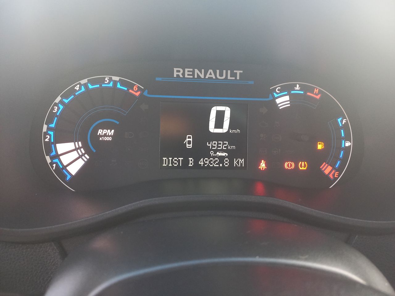 RENAULT - 25