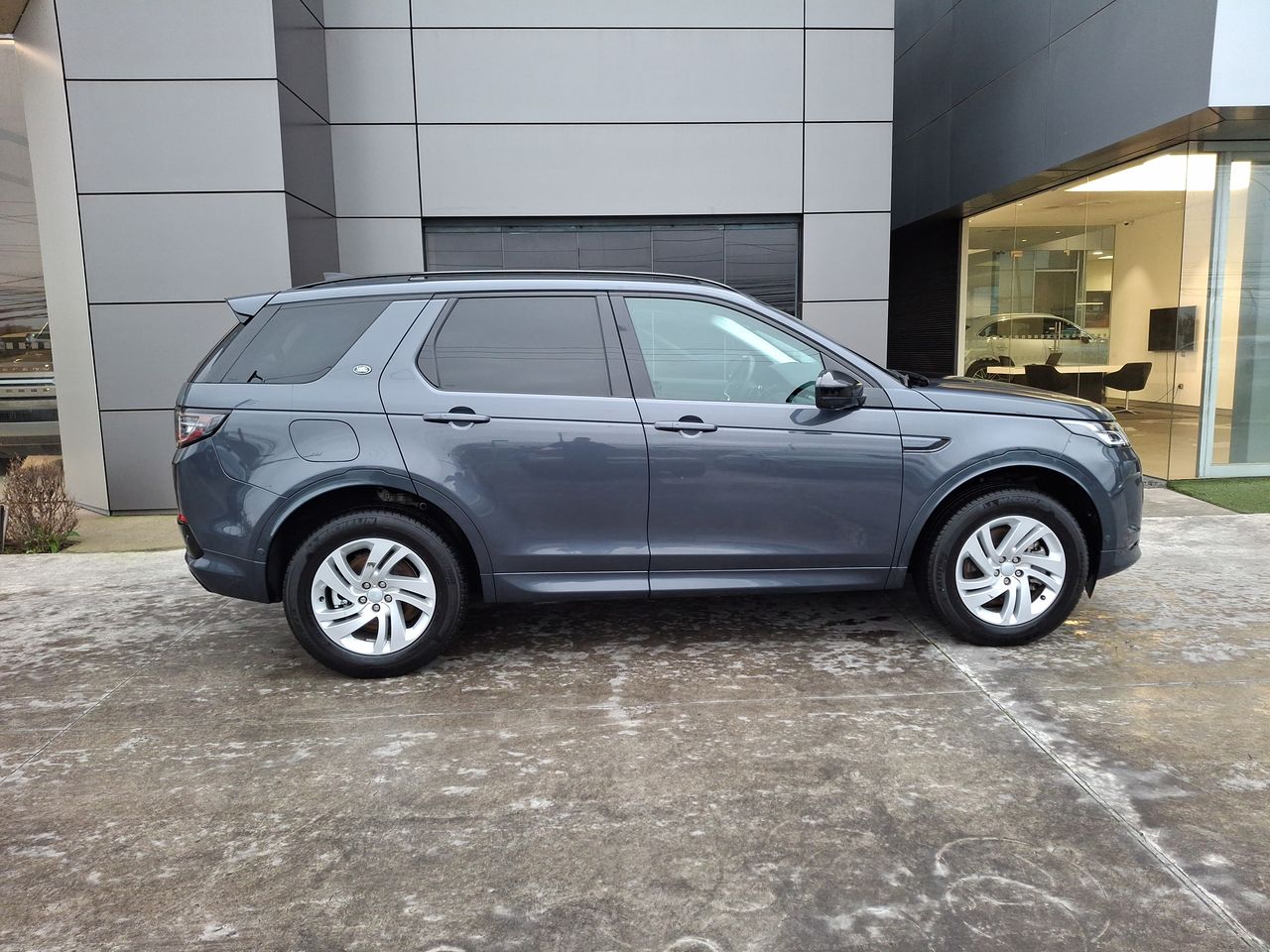 LAND ROVER - 8