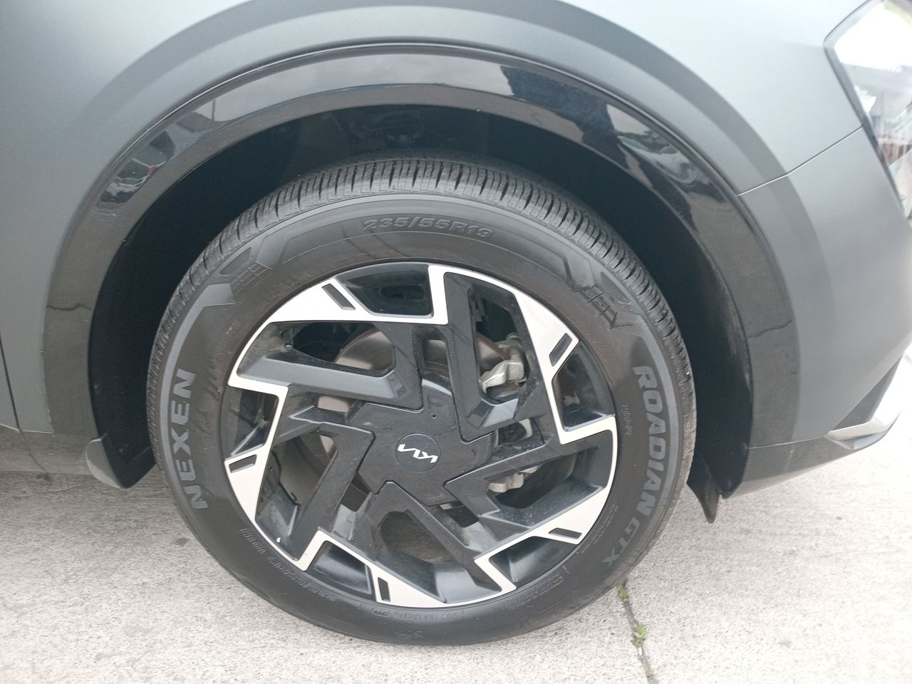 Maxus T90 — foto 16 de 35