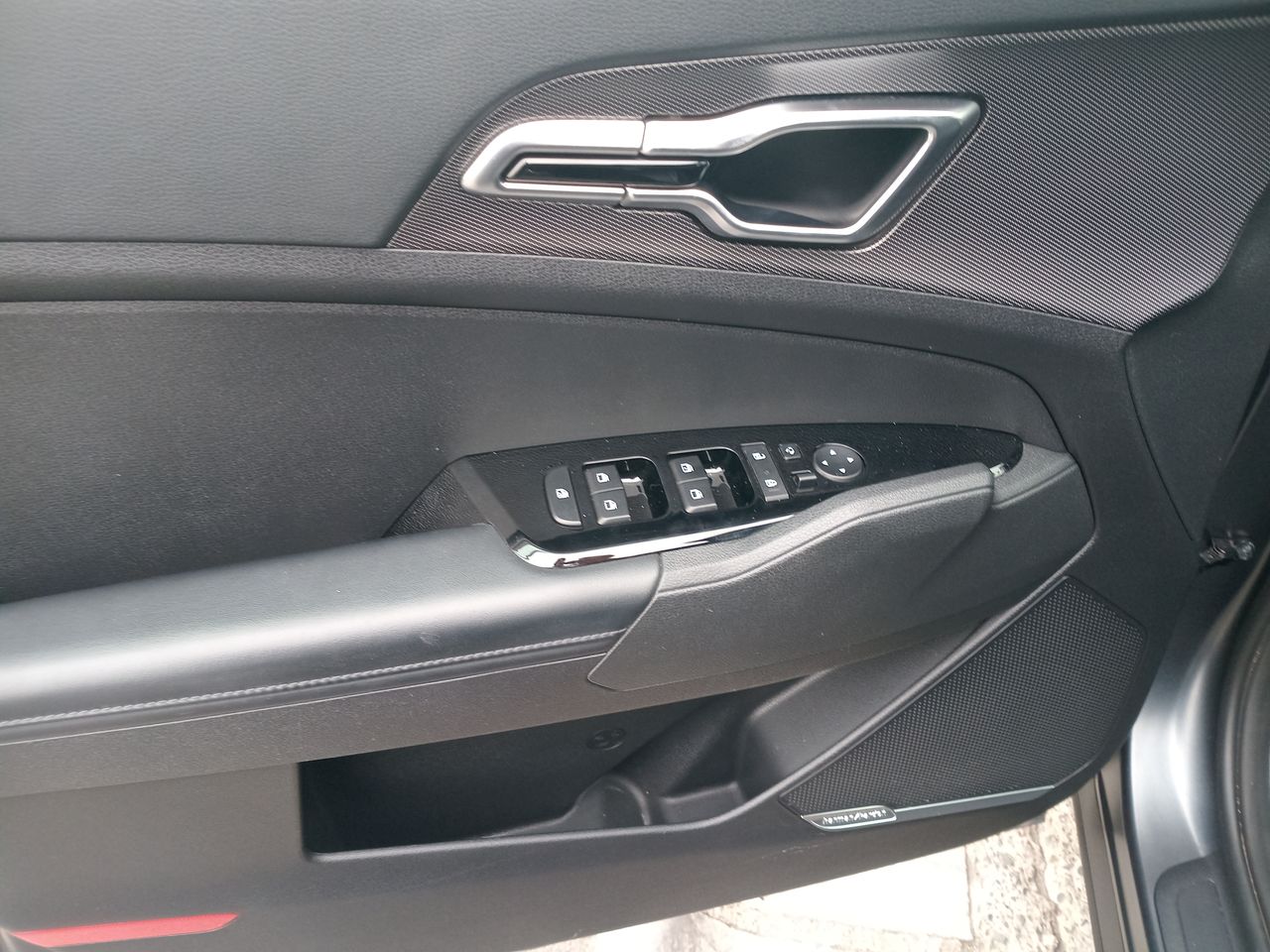 Maxus T90 — foto 21 de 35