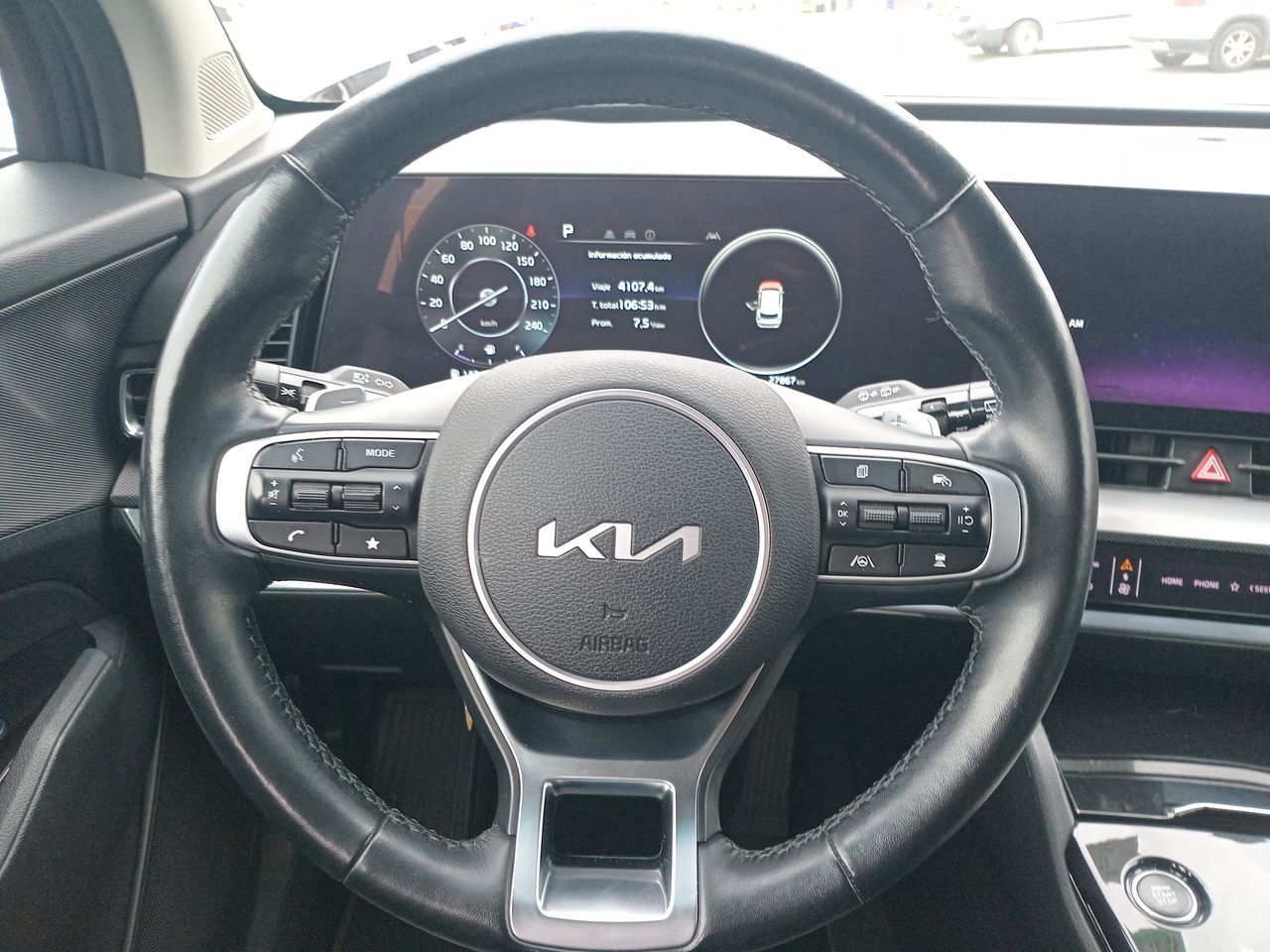 Maxus T90 — foto 24 de 35