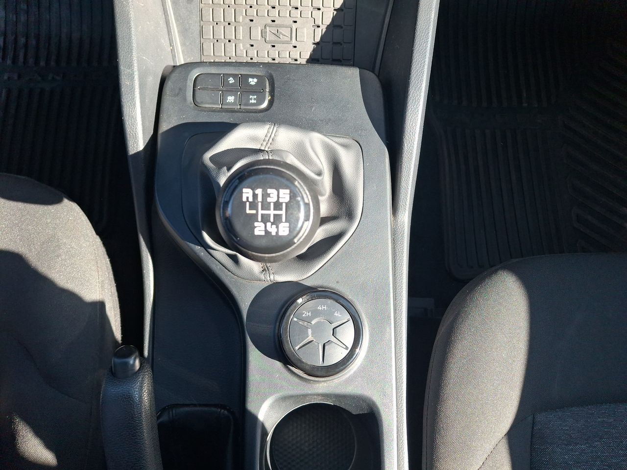 KIA Sportage — foto 30 de 31