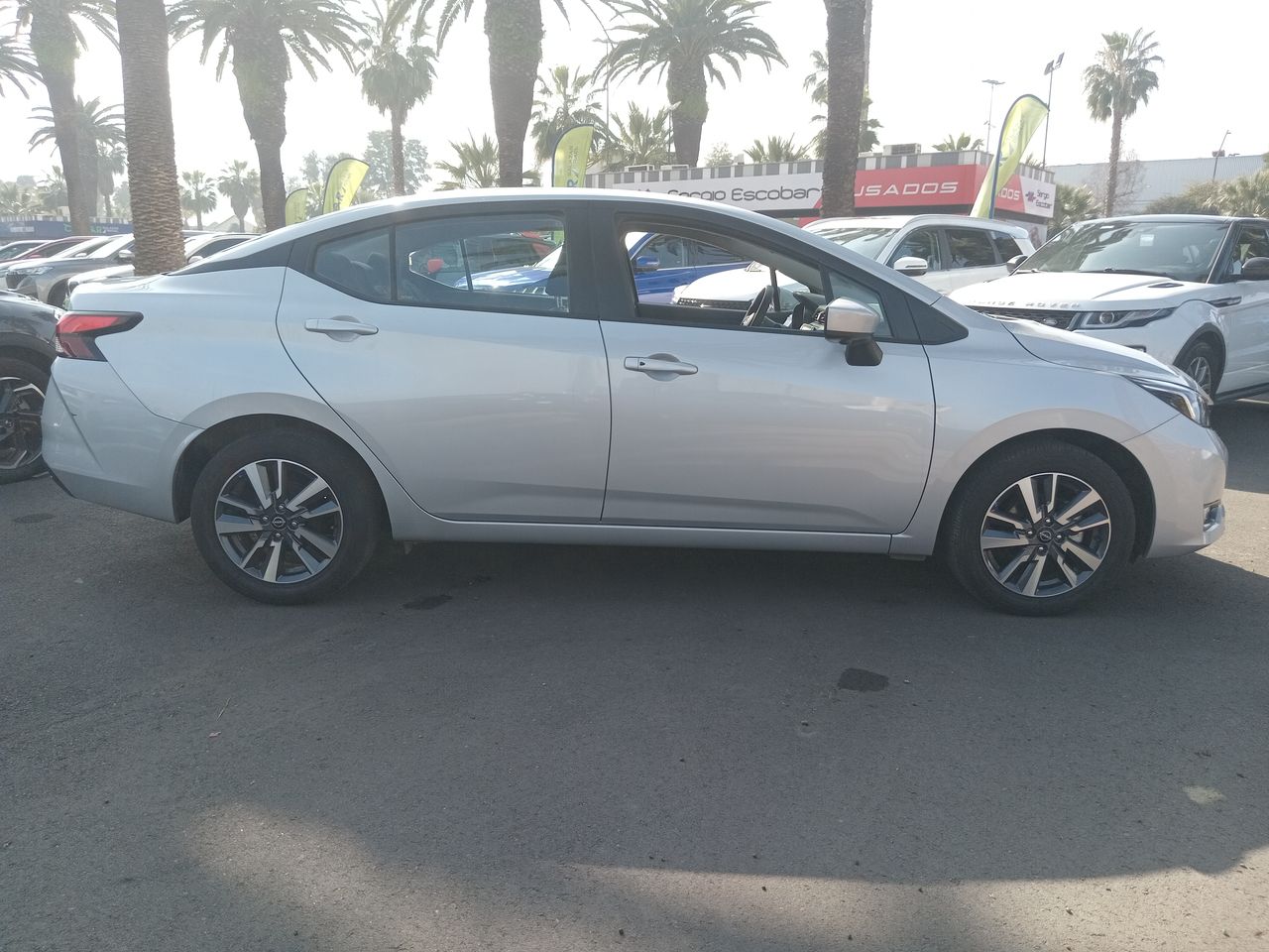 NISSAN - 8