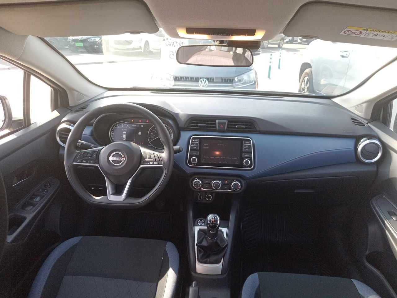 NISSAN - 9