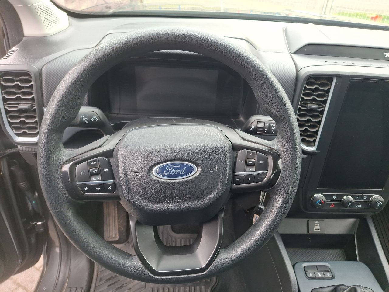 BMW X1 — foto 17 de 25