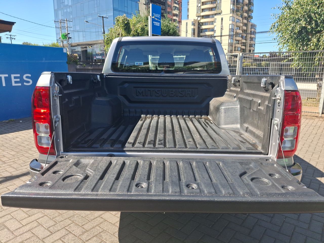 MITSUBISHI - 21