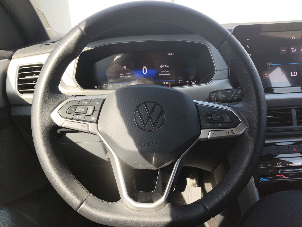 VOLKSWAGEN - 10