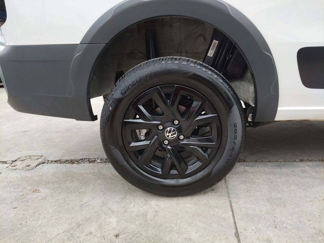 VOLKSWAGEN - 17