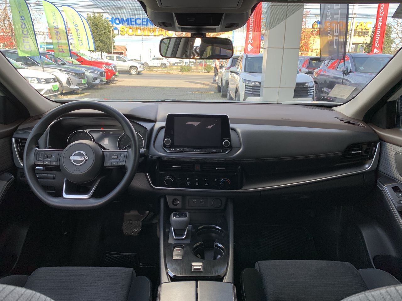 NISSAN - 23